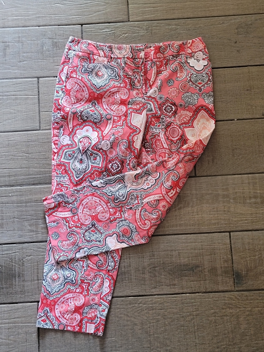 New York & Company Pink Paisley Ankle Pants